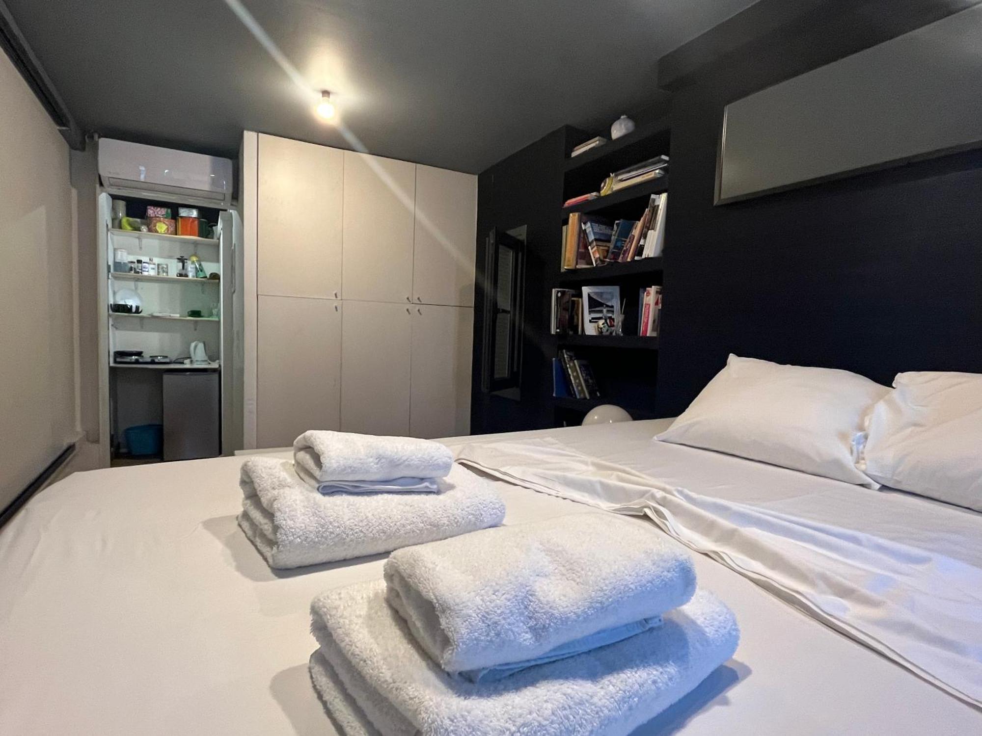So Athens - Studios And Apartments Екстер'єр фото